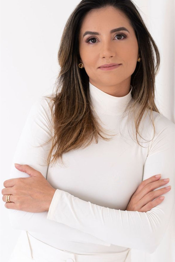 Licensed nail technician representing Apuree professional cuticle care expertise